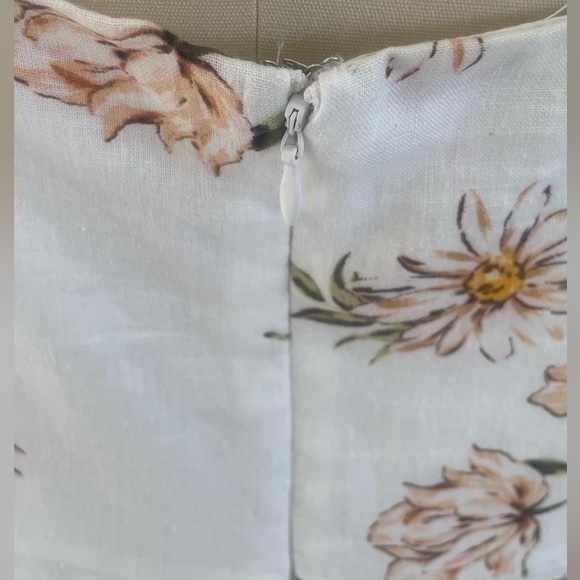 GB Floral Cream / blush sleeveless Maxi Dress with Black Straps. - Picture 8 of 12